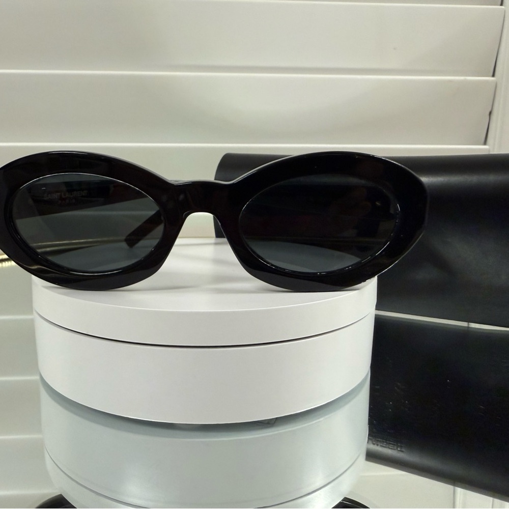 SAINT LAURENT SL M136 oval sunglasses - Picture 3 of 8